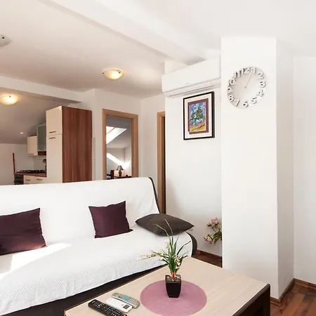 Apartman Loranum