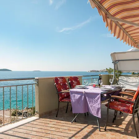 Loranum Apartman Marina