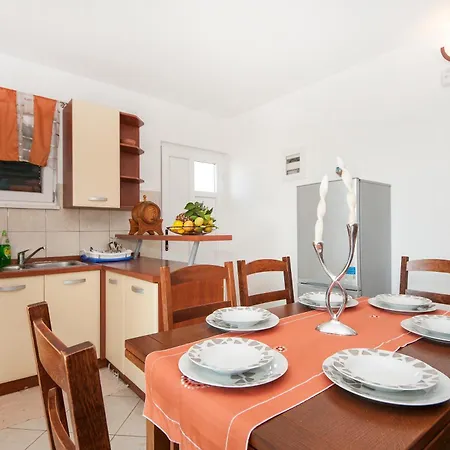 Apartman Loranum Marina